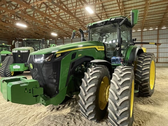 2024 John Deere 8R 370 Equipment Image0
