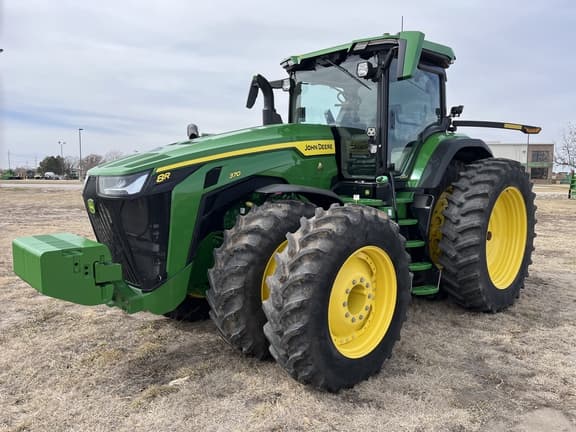 Image of John Deere 8R 370 equipment image 2