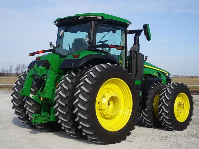 Image of John Deere 8R 370 equipment image 4