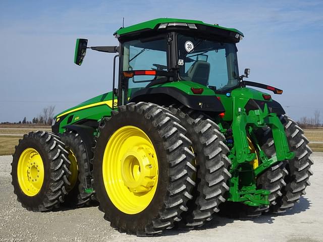 Image of John Deere 8R 370 equipment image 4