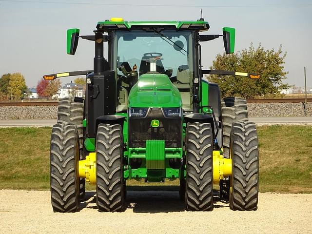 Image of John Deere 8R 370 equipment image 2