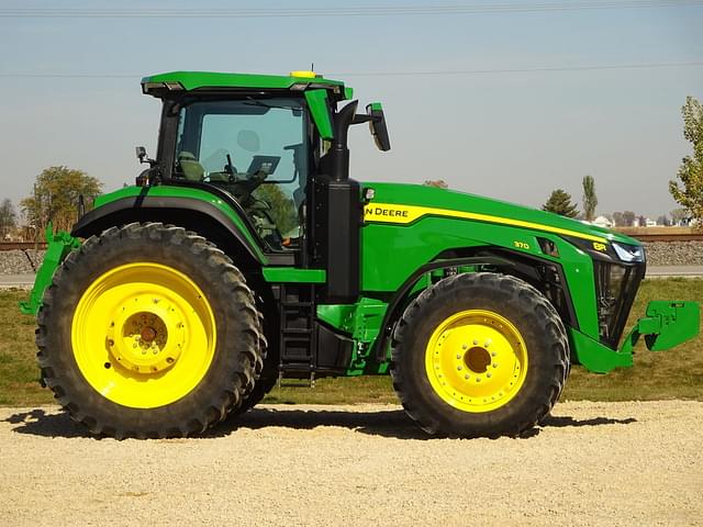 Image of John Deere 8R 370 equipment image 4