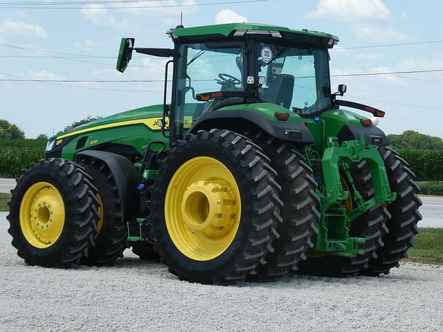 Image of John Deere 8R 370 equipment image 2