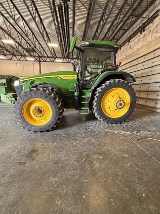 Image of John Deere 8R 370 equipment image 4