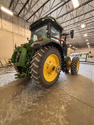 Image of John Deere 8R 370 equipment image 2