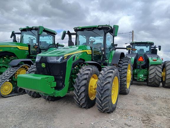 2024 John Deere 8R 370 Equipment Image0