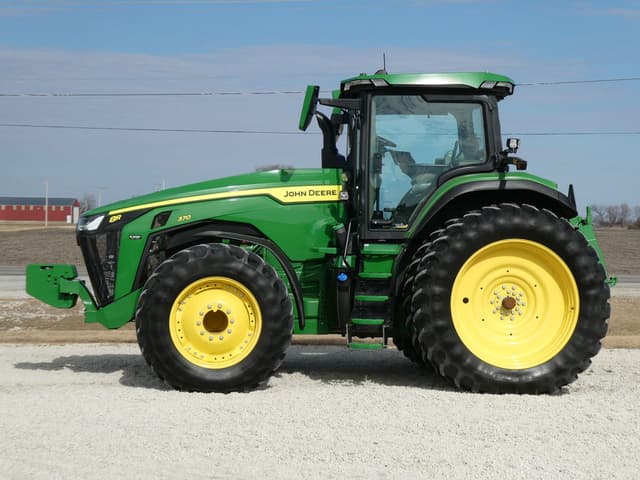 Image of John Deere 8R 370 equipment image 3