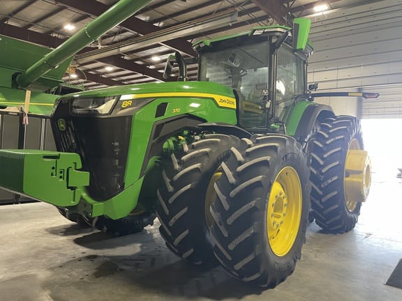 2024 John Deere 8R 370 Equipment Image0