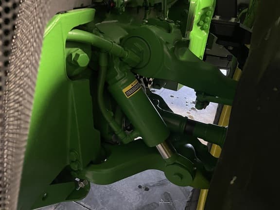 Image of John Deere 8R 370 equipment image 4