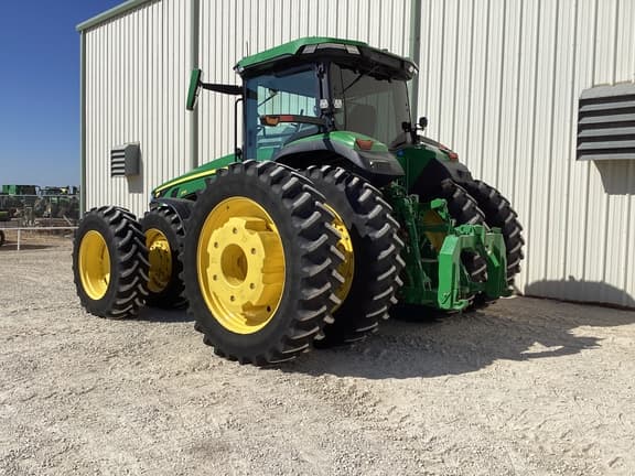 Image of John Deere 8R 370 equipment image 2