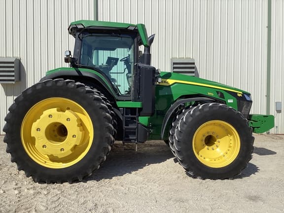 Image of John Deere 8R 370 equipment image 3