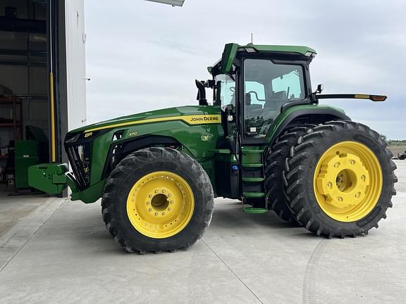 Image of John Deere 8R 370 equipment image 1