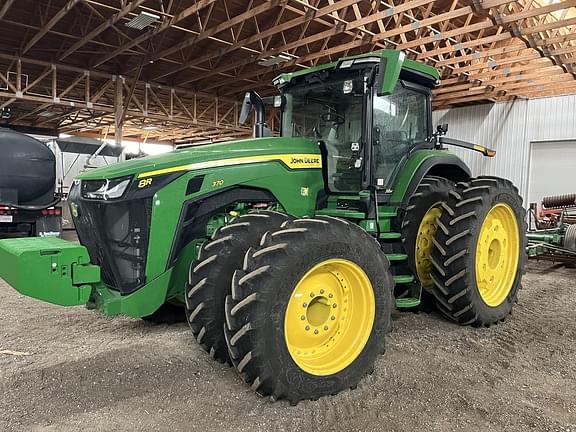 Image of John Deere 8R 370 equipment image 1