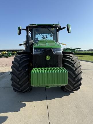 Image of John Deere 8R 370 equipment image 2