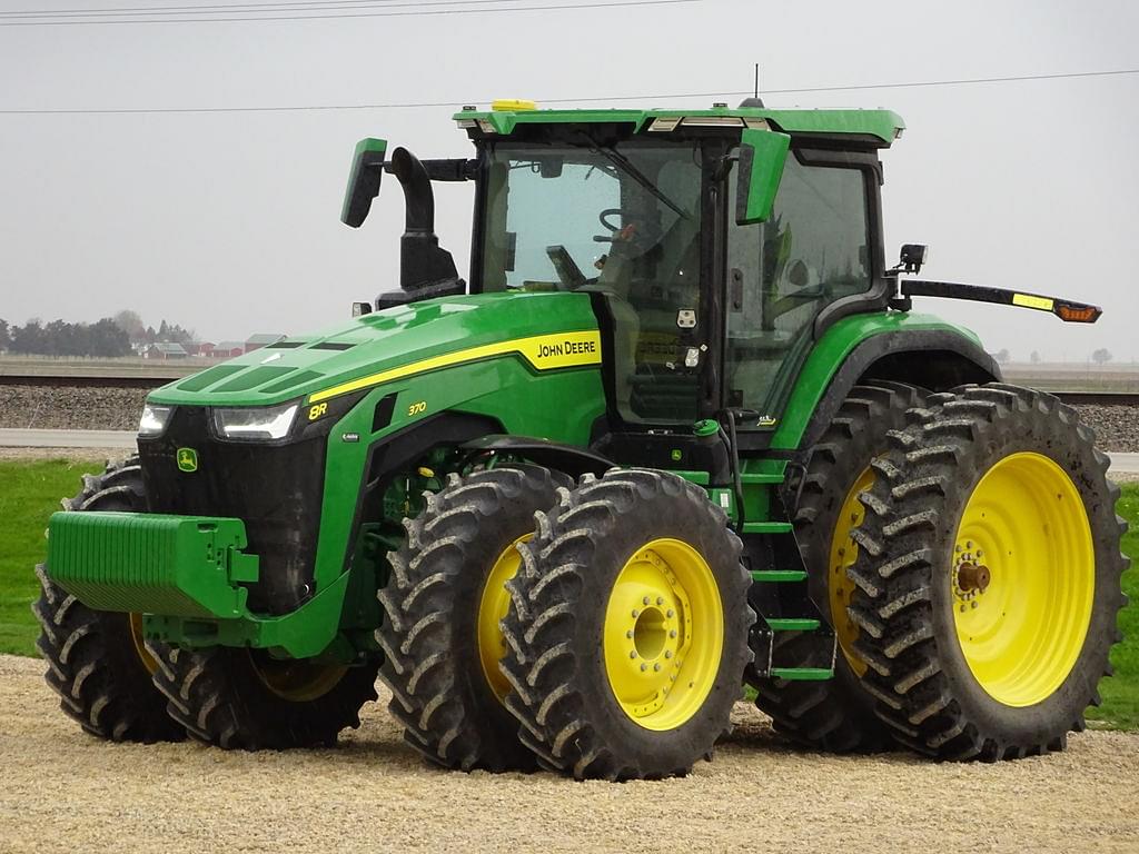 Image of John Deere 8R 370 Primary image