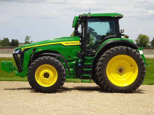 Image of John Deere 8R 370 equipment image 1
