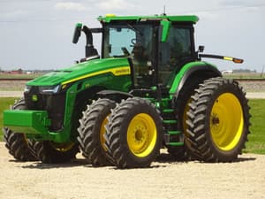 2024 John Deere 8R 370 Image