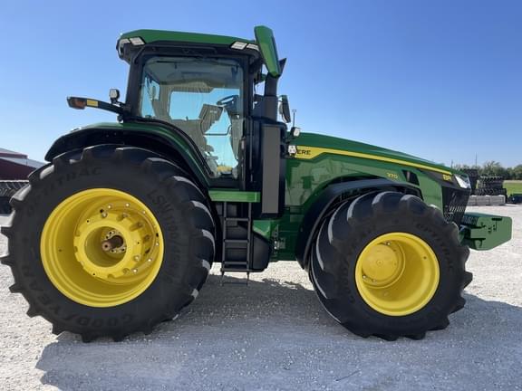Image of John Deere 8R 370 equipment image 2