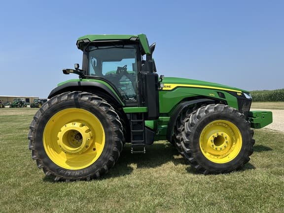 Image of John Deere 8R 370 equipment image 2