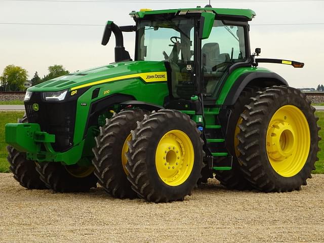 Image of John Deere 8R 370 equipment image 1