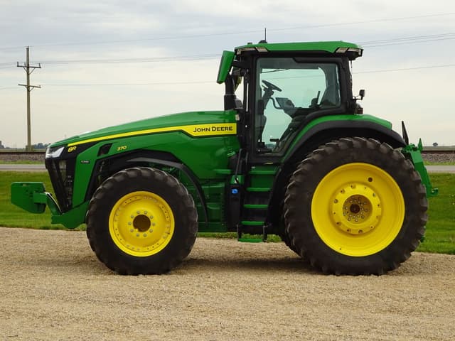 Image of John Deere 8R 370 equipment image 2