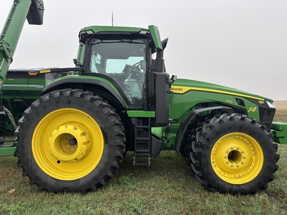 Image of John Deere 8R 370 equipment image 1