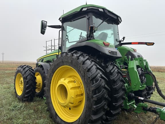 Image of John Deere 8R 370 equipment image 3