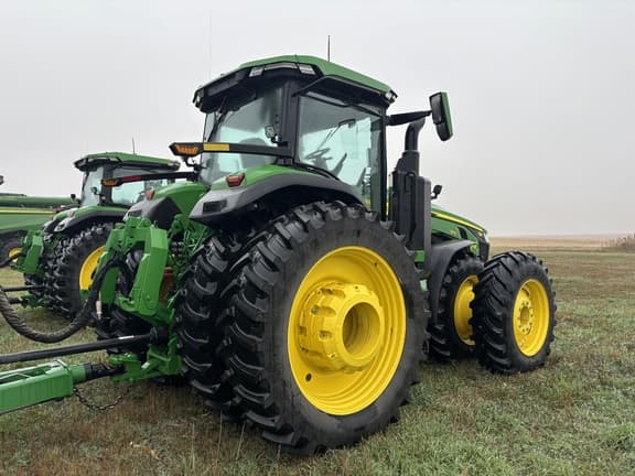 Image of John Deere 8R 370 equipment image 2