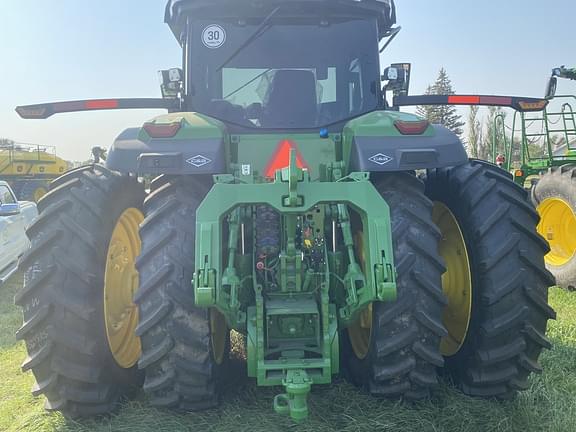 Image of John Deere 8R 370 equipment image 3