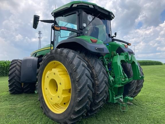 Image of John Deere 8R 370 equipment image 2