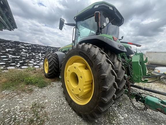 Image of John Deere 8R 370 equipment image 2