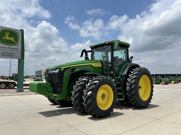2024 John Deere 8R 370 Equipment Image0