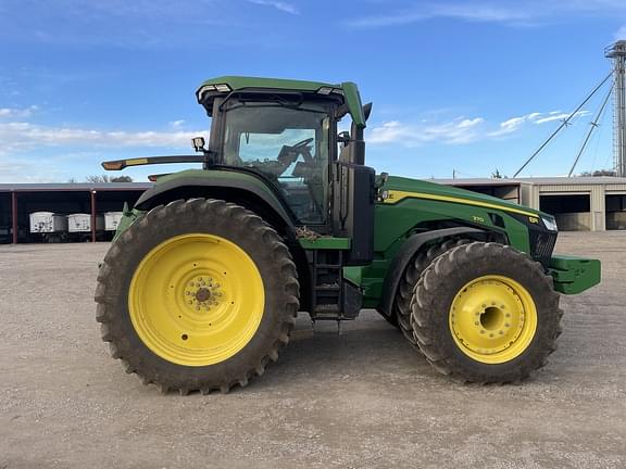 Image of John Deere 8R 370 equipment image 4