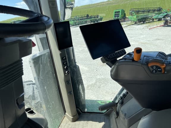 Image of John Deere 8R 370 equipment image 3