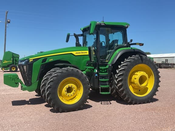 Image of John Deere 8R 370 equipment image 3