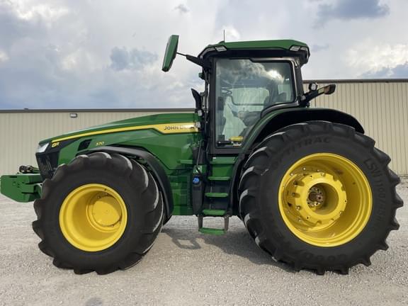 Image of John Deere 8R 370 equipment image 2