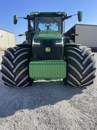 Image of John Deere 8R 370 equipment image 4