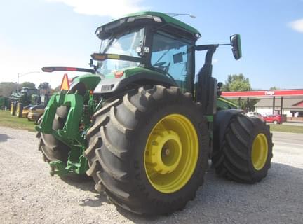 Image of John Deere 8R 370 equipment image 2