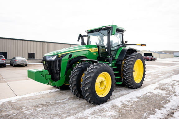 2024 John Deere 8R 410 Equipment Image0