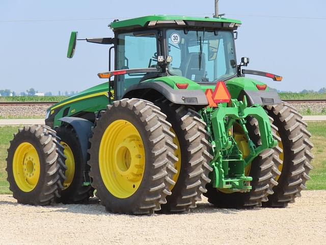 Image of John Deere 8R 410 equipment image 2