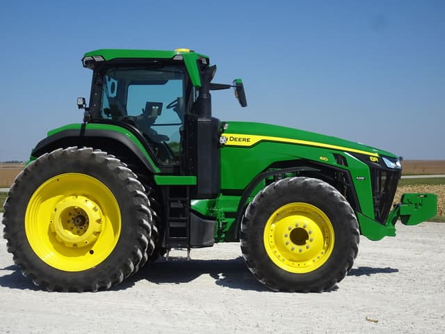 Image of John Deere 8R 410 equipment image 3