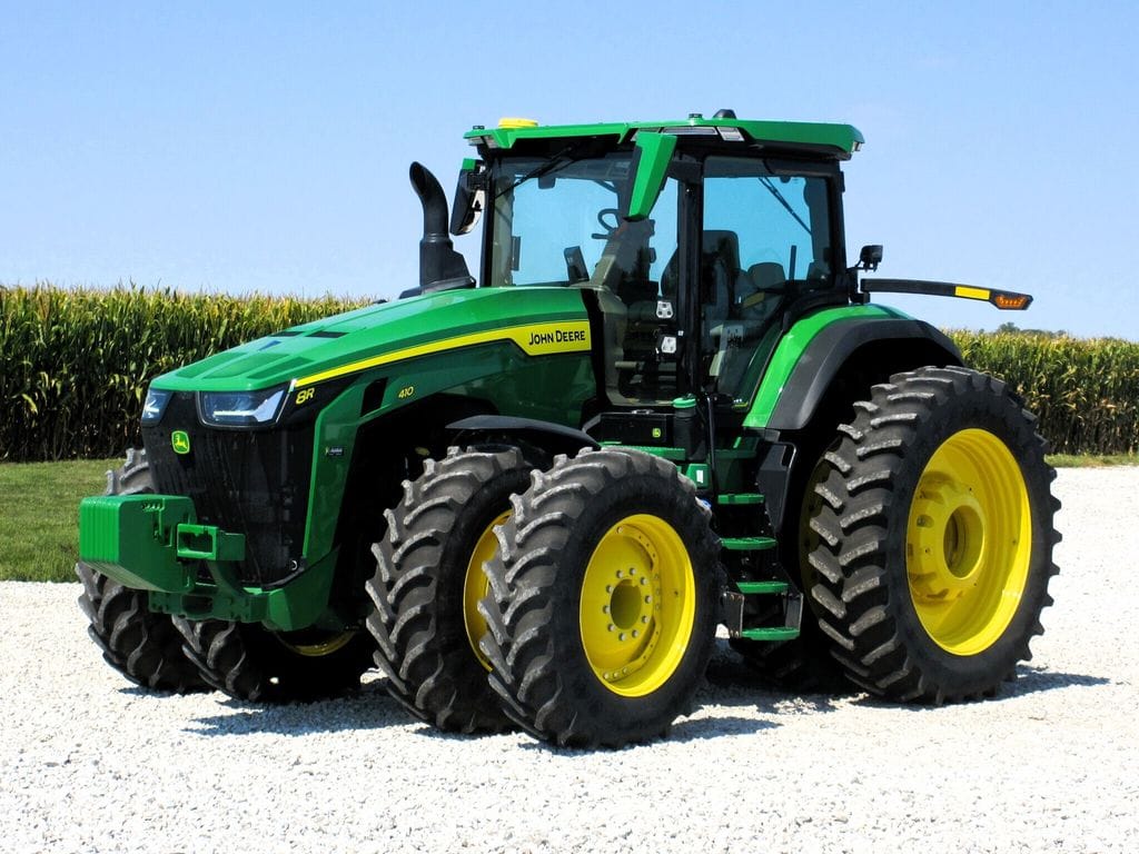 2024 John Deere 8R 410 Equipment Image0