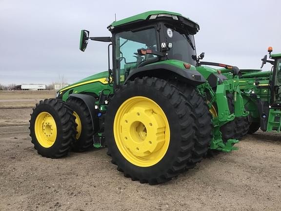 Image of John Deere 8R 410 equipment image 2