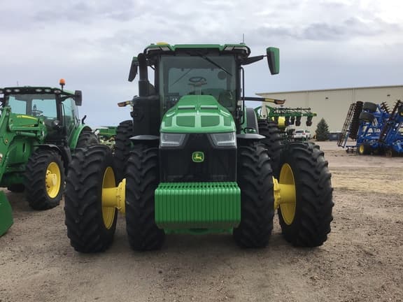 Image of John Deere 8R 410 equipment image 2