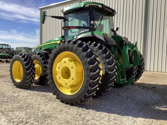 Image of John Deere 8R 410 equipment image 2