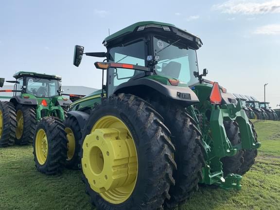 Image of John Deere 8R 410 equipment image 2