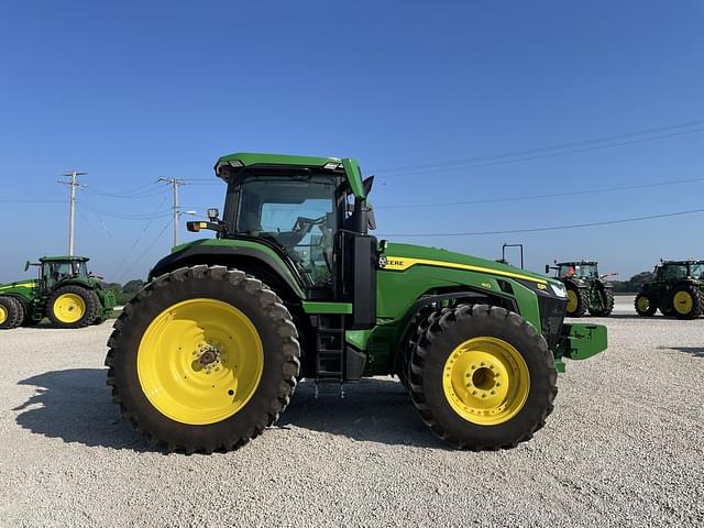 Image of John Deere 8R 410 equipment image 4