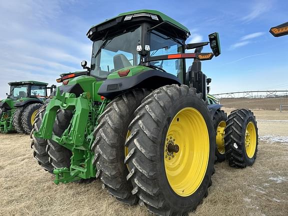 Image of John Deere 8R 410 equipment image 4