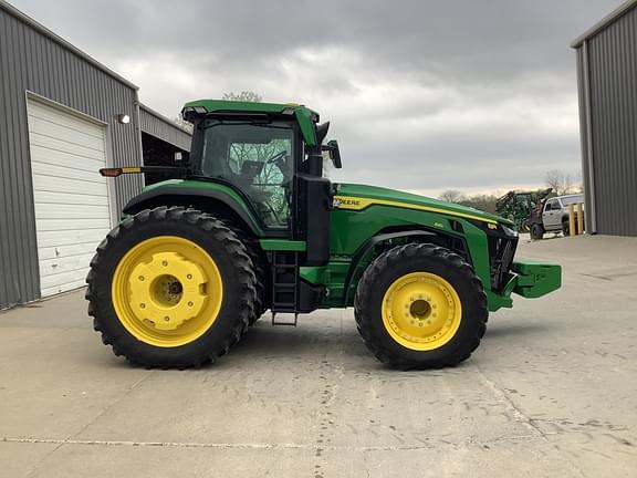 Image of John Deere 8R 410 equipment image 4