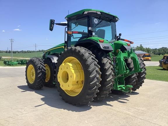Image of John Deere 8R 410 equipment image 2